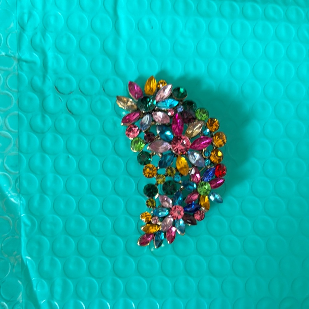 Multicolor Fashion Brooch